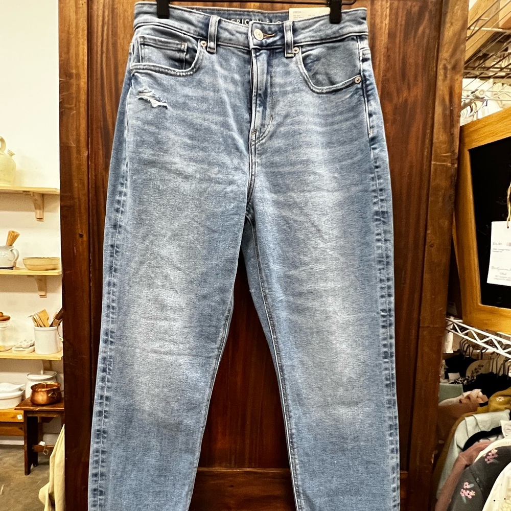 American Eagle Outfitters Light Blue Women's Mom Straight Jeans Size 4 short